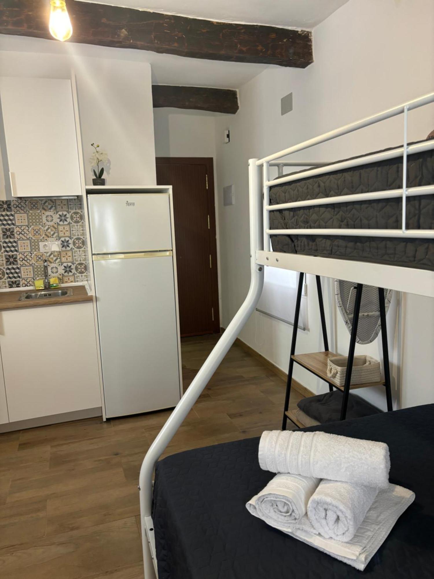 Apartamentos Mayte Toledo Esterno foto