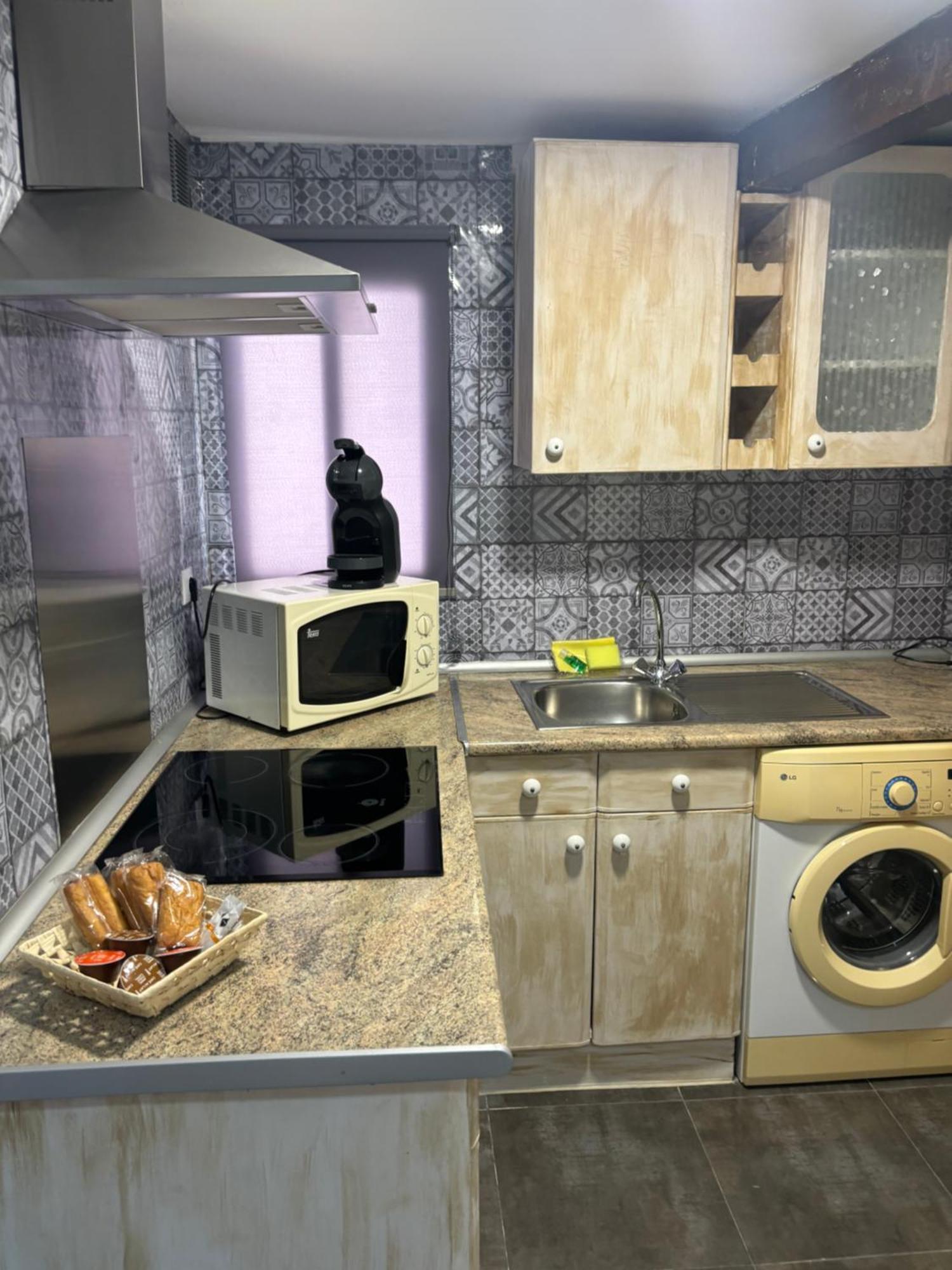 Apartamentos Mayte Toledo Esterno foto