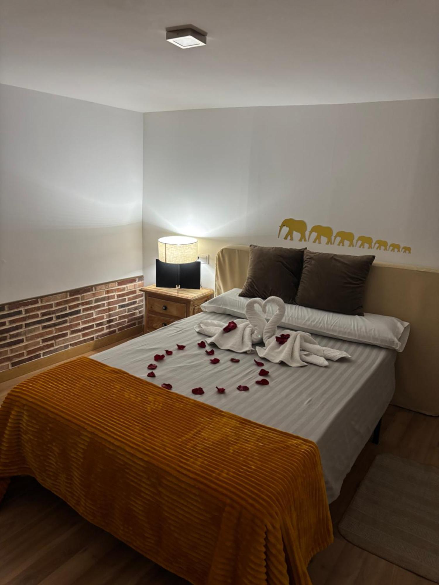 Apartamentos Mayte Toledo Esterno foto